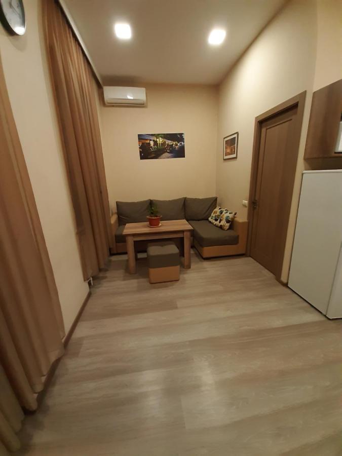 Yerevan, Abovyan 34 My Street 外观 照片