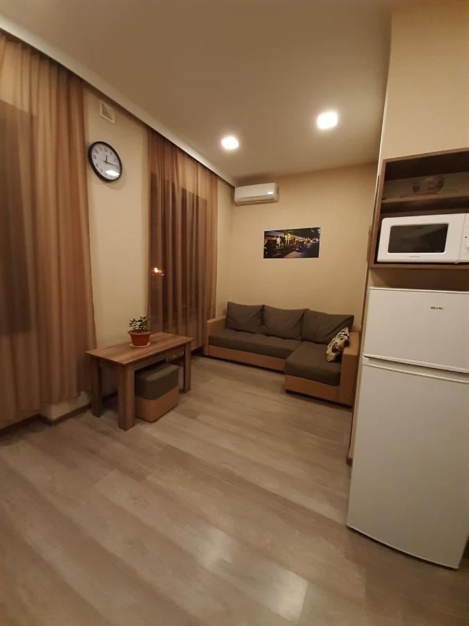 Yerevan, Abovyan 34 My Street 外观 照片